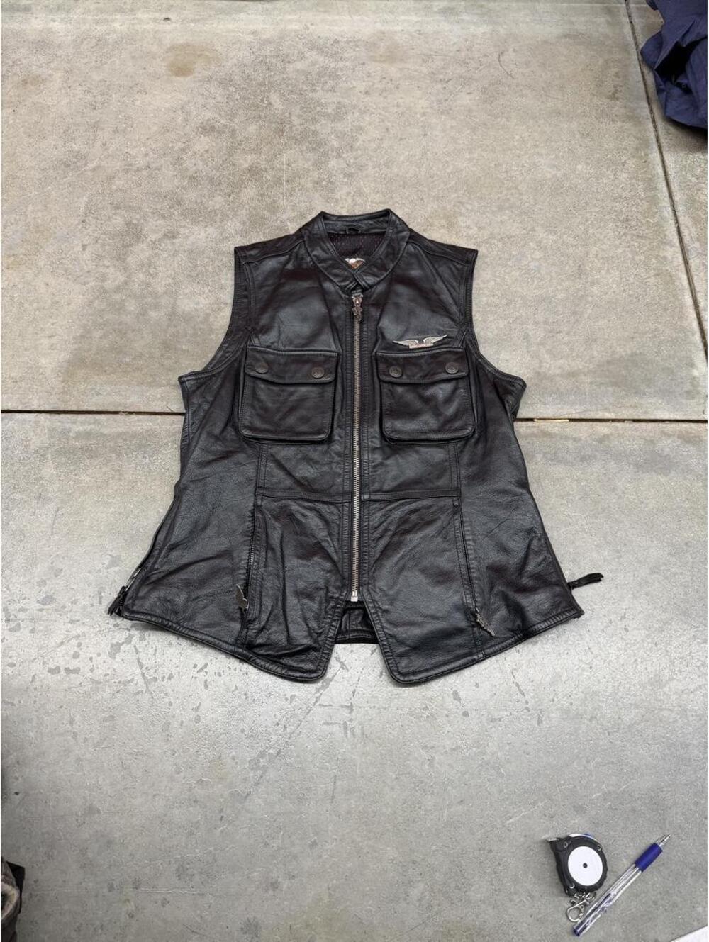 vintage harley davidson zip up heavyweight black leather vest size medium WOMENS